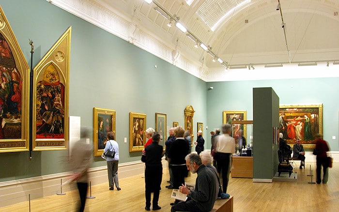 lighting design services uk art galleries museums exhibitions